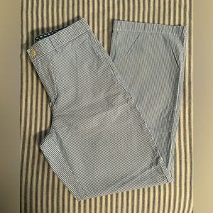 Vineyard Vines Seersucker boys chino pants. Size 18.